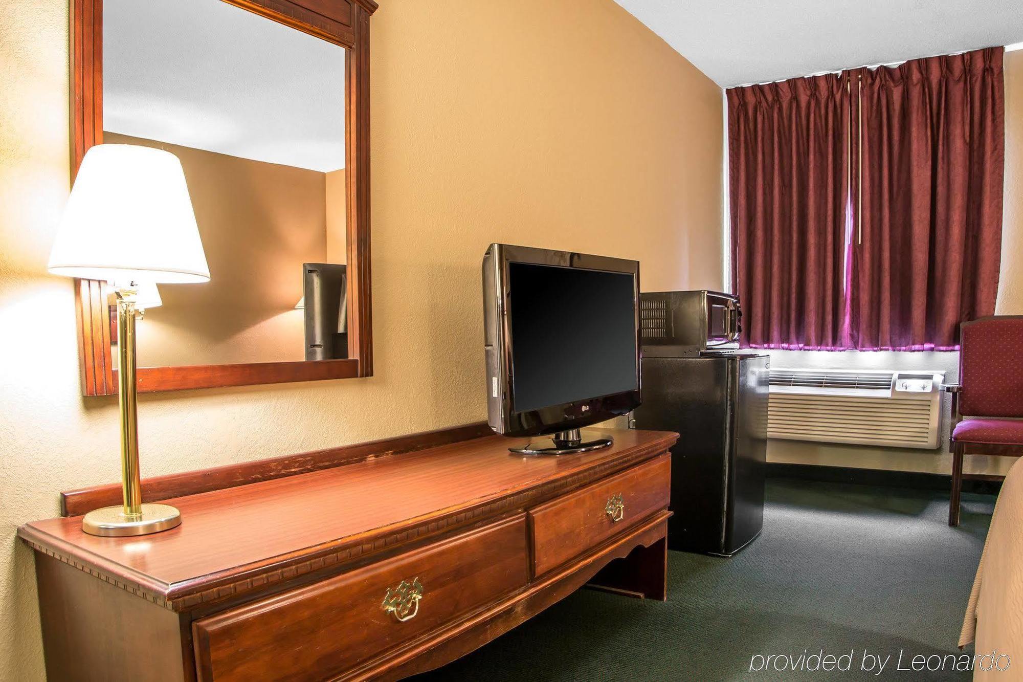 Super 8 By Wyndham Chambersburg I-81 Hotel Exterior foto