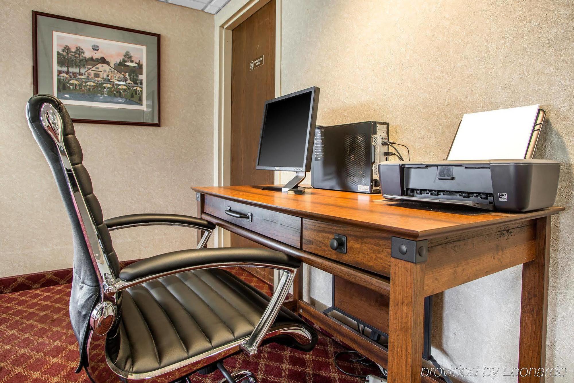 Super 8 By Wyndham Chambersburg I-81 Hotel Exterior foto